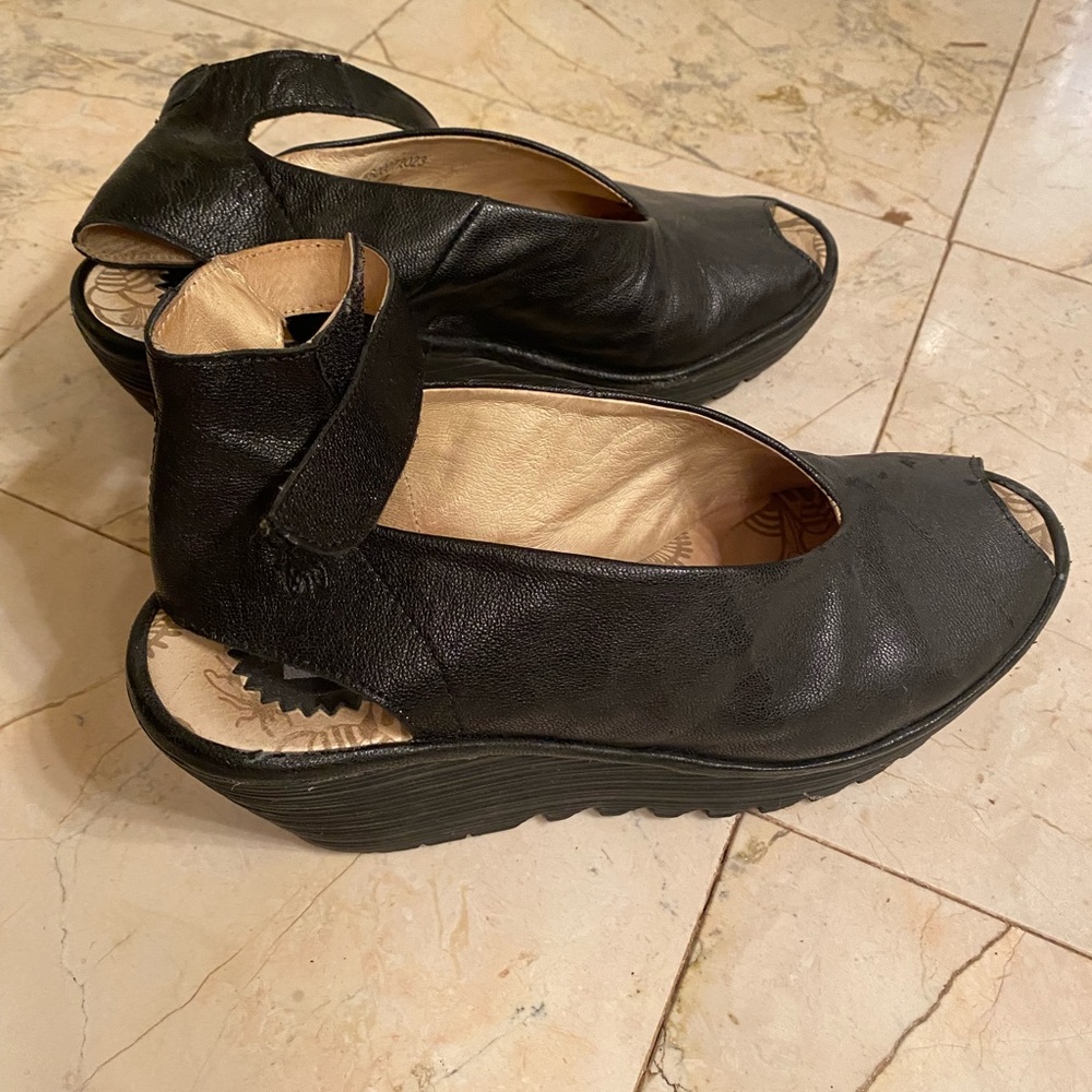 Like new, super cute Fly London Shoes